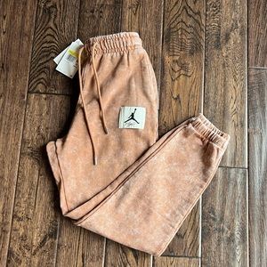 NWT Men’s Jordan joggers